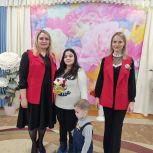 «Единая Россия» проводит Всероссийскую акцию «Цветы мамам Героев»
