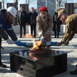 В рамках Всероссийской акции «Храним огонь Победы» к сетевому газу подключен Вечный огонь Мемориала в Шемурше