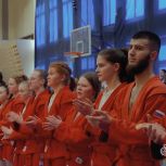 В УрГЭУ в рамках партпроекта «Выбор сильных» передан новый спортинвентарь для занятий самбо