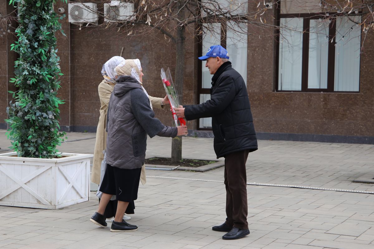 В Чеченской Республике «Единая Россия» провела праздничные акции в честь Международного женского дня