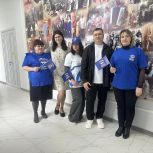 Активисты «Единой России» из Анапы и Павловского района поздравили работников культуры с профессиональным праздником