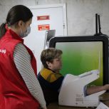 «Единая Россия» организовала выездной приём врачей в поликлинике Череповца
