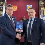 Максим Сорокин принял участие в заседании Народного Хурала (Парламента) Республики Калмыкия