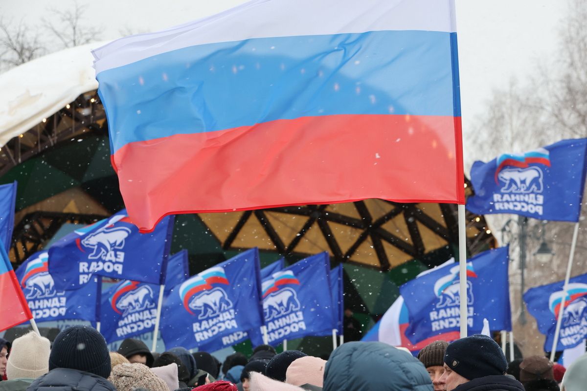 В Томске прошёл митинг-концерт «Крымская весна» при участии «Единой России»