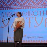 В День работника культуры поселок Октябрьский наполнился атмосферой творчества и признания