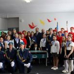 В Белове Кемеровской области-Кузбасса единороссы открыли Парту Героя в честь участника СВО
