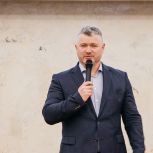 Выставка детских рисунков открылась в Ново-Переделкине ко Дню воссоединения Крыма с Россией