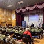Герой России Анатолий Иванов провел урок мужества для молодежи Марий Эл