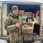 800 блиндажных свечей передали волонтёры запада Москвы бойцам СВО