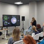 Светлана Разворотнева приняла участие во встрече с молодёжью в центре «Алмаз» в ЮАО