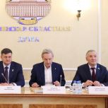 Партийцы регионов УФО обсудили взаимодействие фракций всех уровней