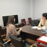 Единая Россия проконсультировала родителей об условиях поступления детей
