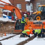 Под Вельском продолжается капитальный ремонт моста через реку Вель