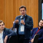 Финалист конкурса «Лидеры России» Илья Леонтьев подал документы на предварительное голосование