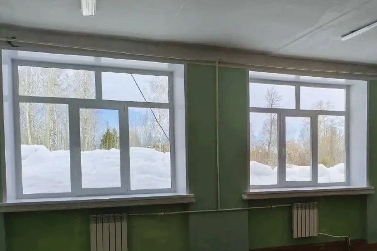 В Глазовском районе продолжается ремонт Отогуртского дома культуры