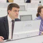 Михаил Котюков поручил главам муниципальных округов ежемесячно докладывать о ходе капитальных ремонтов в школах