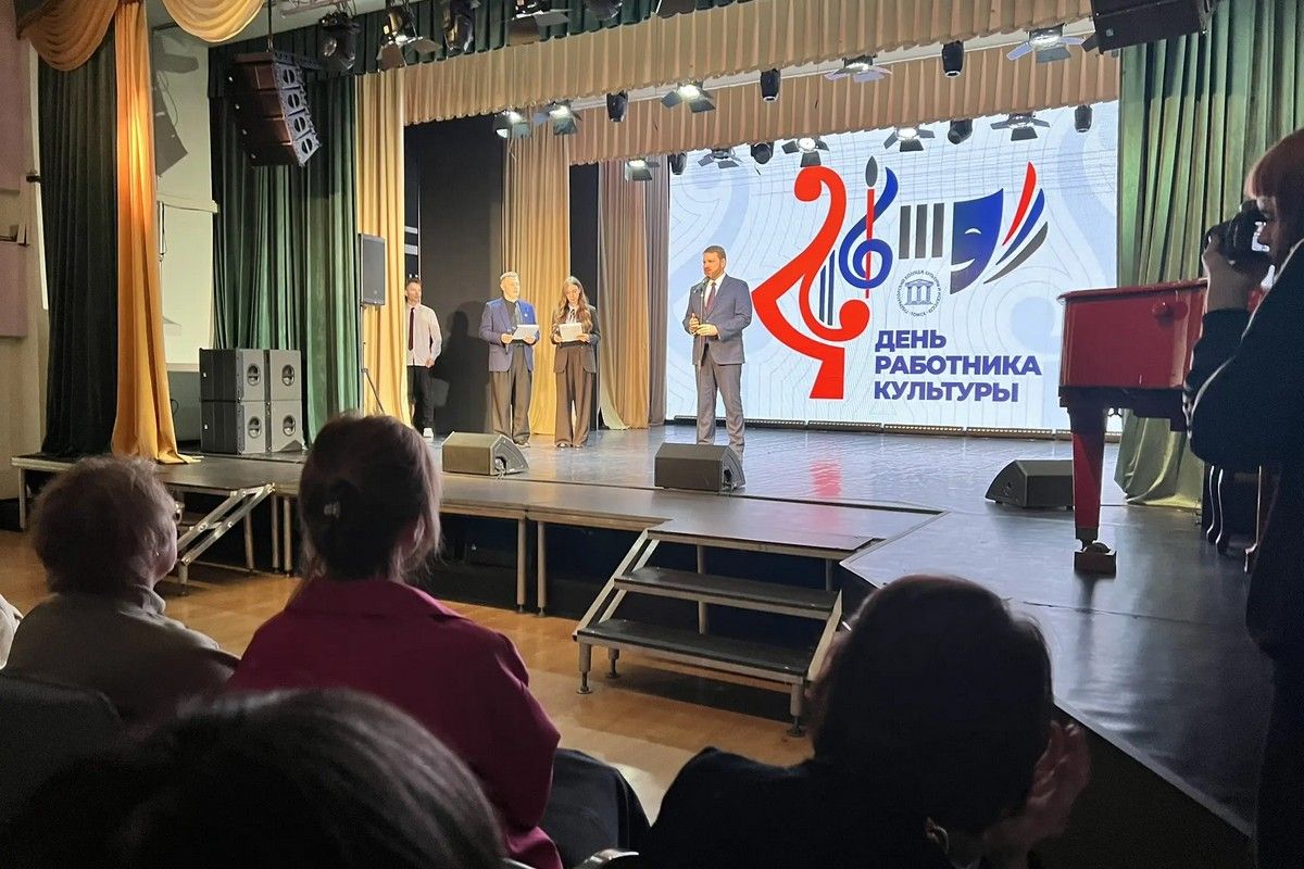 «Единая Россия» наградила благодарственными письмами творческий коллектив Томского губернаторского колледжа культуры и искусств