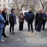 В Феодосии в рамках партпроекта «Школа ЖКХ» провели выездной мониторинг объектов капитального ремонта