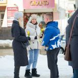 «Единая Россия» поздравила с 8 Марта матерей и жён участников СВО, волонтёров и ветеранов