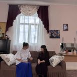 Активисты «Женского движения Единой России» оказали адресную помощь нуждающимся