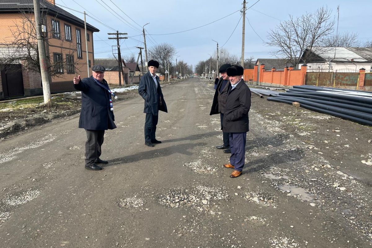 В городе Малгобек состоялся мониторинг хода реконструкции дороги по улице Нурадилова