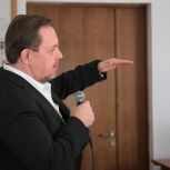 Член Общественной палаты РФ Александр Асафов провел лекцию для студентов Финансового университета о политологии