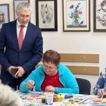 В рамках партпроекта «Старшее поколение» в Иркутске прошёл творческий мастер-класс по живописи гуашью