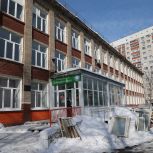 Партдесант проинспектировал ход капитального ремонта в уфимском лицее №46