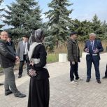 Партийный десант «Единой России» оценил обновлённый парк и набережную Назрани