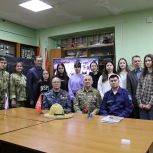 Школьники Ишимбая встретились с Защитниками Родины