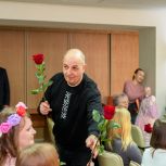 В Ханты-Мансийске «Единая Россия» поздравила жён участников СВО и многодетных матерей с началом весны