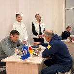 Сторонники «Единой России» организовали шахматный турнир для участников СВО