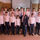 Участник СВО Павел Безденежных во время краткосрочного отпуска провёл уроки мужества в восьми школах Иркутска