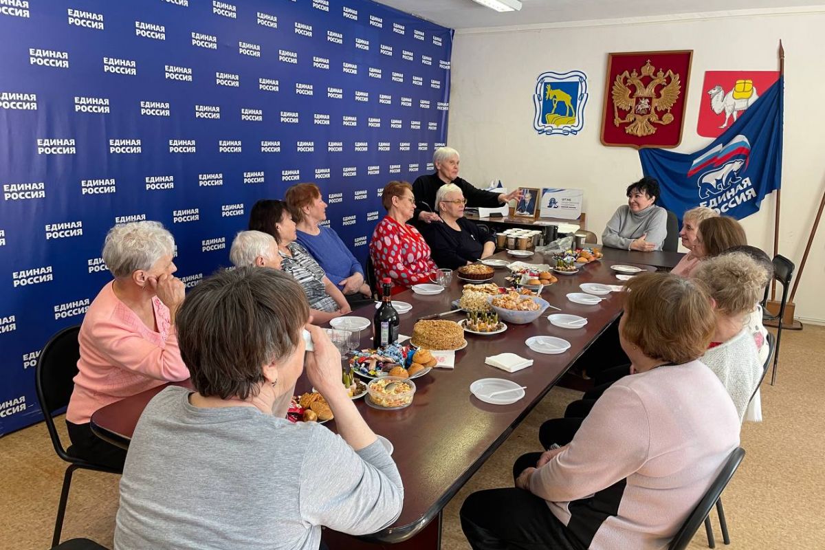 Миасские «серебряные» волонтеры проявили кулинарные умения