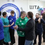 За бескорыстную помощь: участниц волонтерского отряда «Гуран» поздравили с наступающим 8 Марта