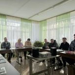 В Межгорье обсудили меры поддержки участников СВО и их семей, предусмотренные Народной программой «Единой России»