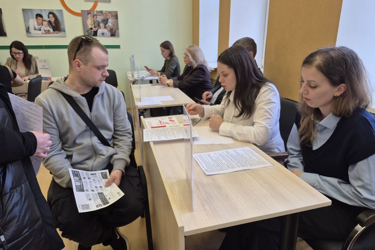По партпроекту в Вологде прошла специализированная ярмарка вакансий