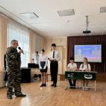 В Энгельсе открыли Парту Героя в память о Данииле Боце