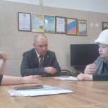 Депутат Челябинской городской Думы Евгений Ботов провел прием граждан Центрального района
