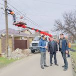 В Луганске по народной программе восстанавливают уличное освещение