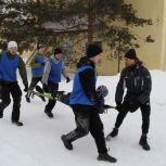 При поддержке «Единой России» состоялась военно-спортивная эстафета среди школьников Екатеринбурга