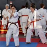 В Шелехове по партпроекту «Старшее поколение» состоялся чемпионат по каратэ