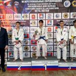 Усть-Катав принял сильнейших дзюдоистов области