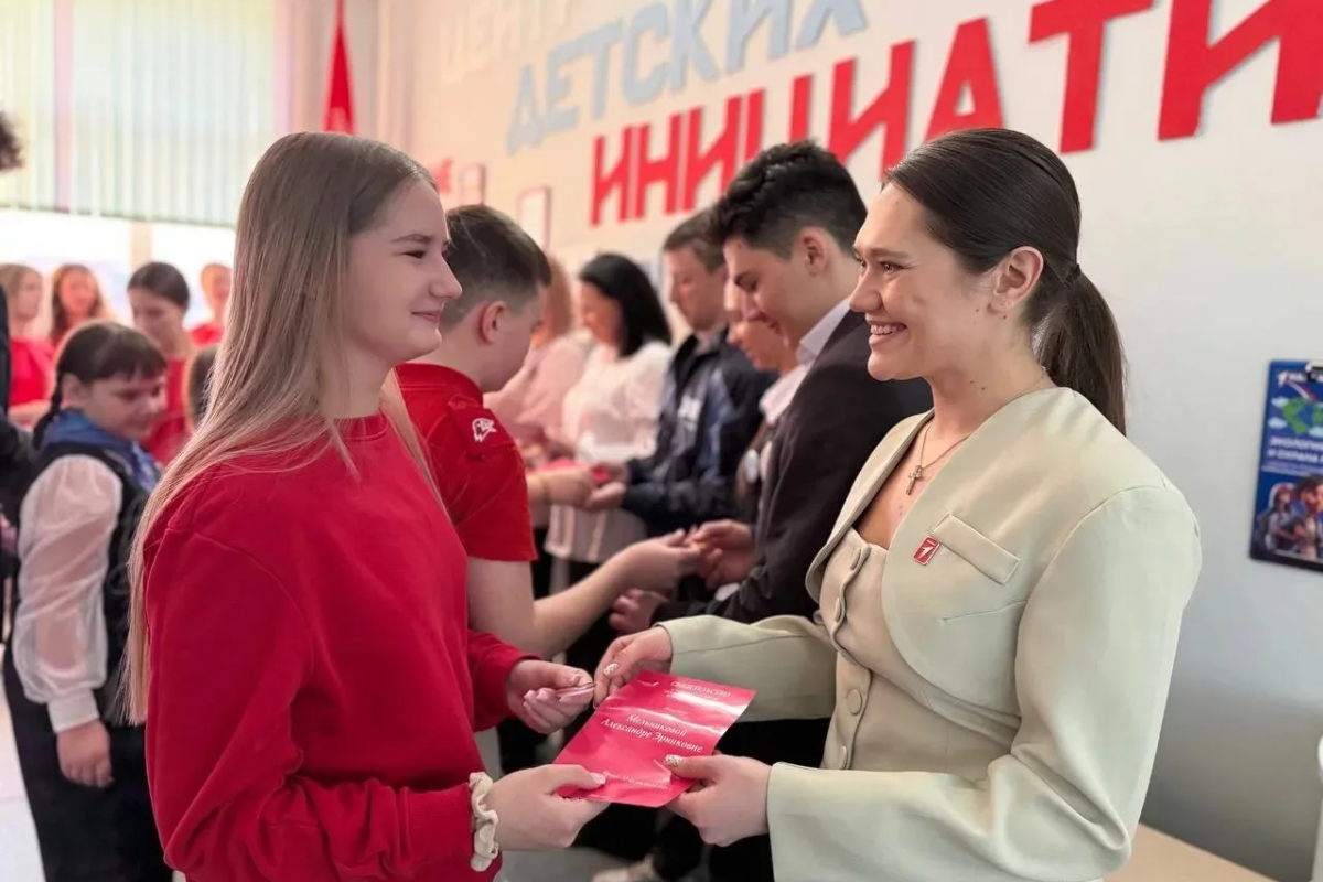 Вольские активисты организовали круглый стол «Сила связей»