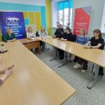 «Единая Россия» организовала встречу медиков с жителями в селе Устье