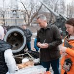 В Москве «Единая Россия» организовала экскурсию и мастер-классы для семей участников СВО и детей из новых регионов