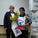 Нина Соломонова поздравила сотрудников Спасского центра социального обслуживания с приближающимся праздником