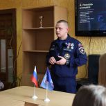 В Луганске активистов «Молодой Гвардии Единой России» обучили действиям во время паводков и других чрезвычайных ситуаций