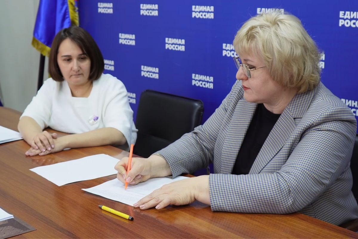 Первым участником предварительного голосования «Единой России» стала Марина Секержитская
