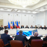Депутаты обсудили с Губернатором меры по повышению уровня жизни жителей региона